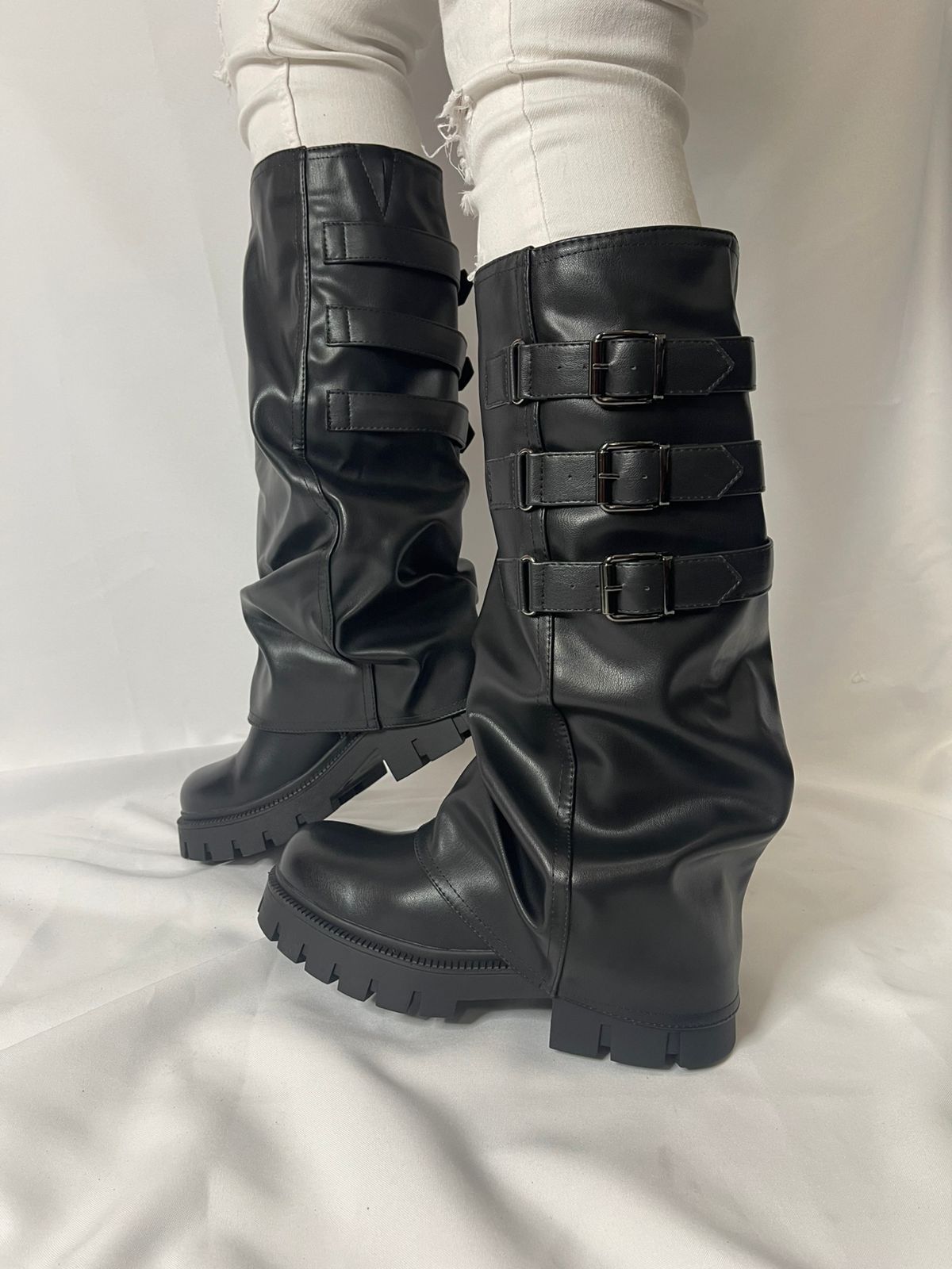 Botas capucha altas