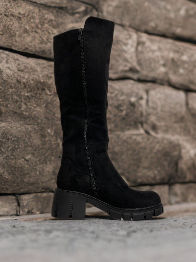 Bota de gamuza