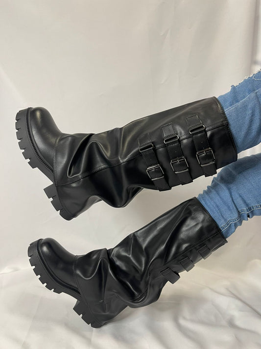 Botas capucha altas