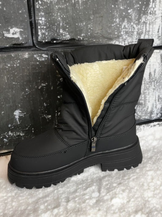 Botas con cierre y broche