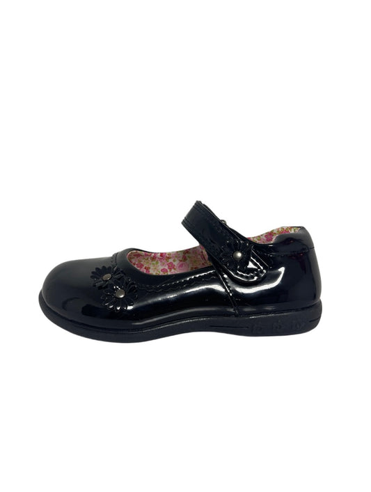 Zapatos de charol pequeños