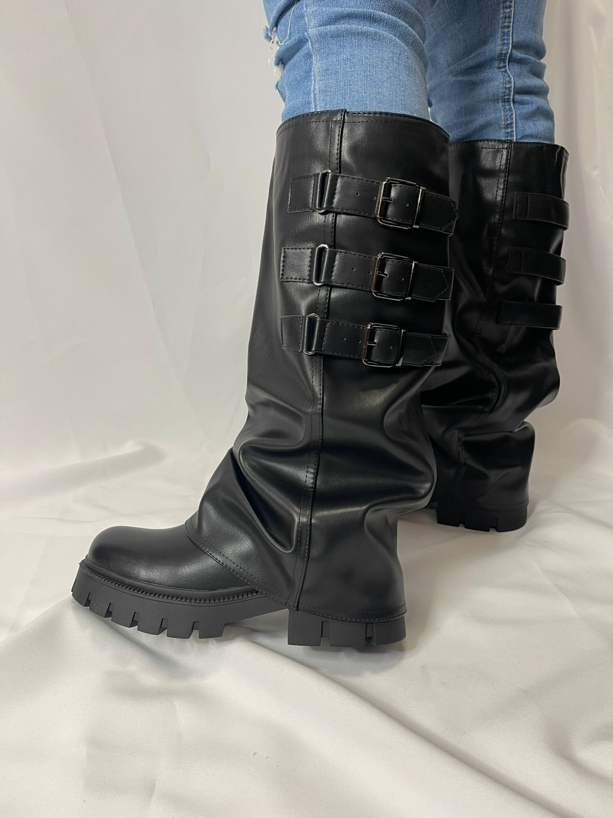 Botas capucha altas