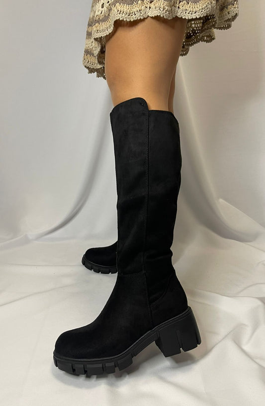 Bota de gamuza